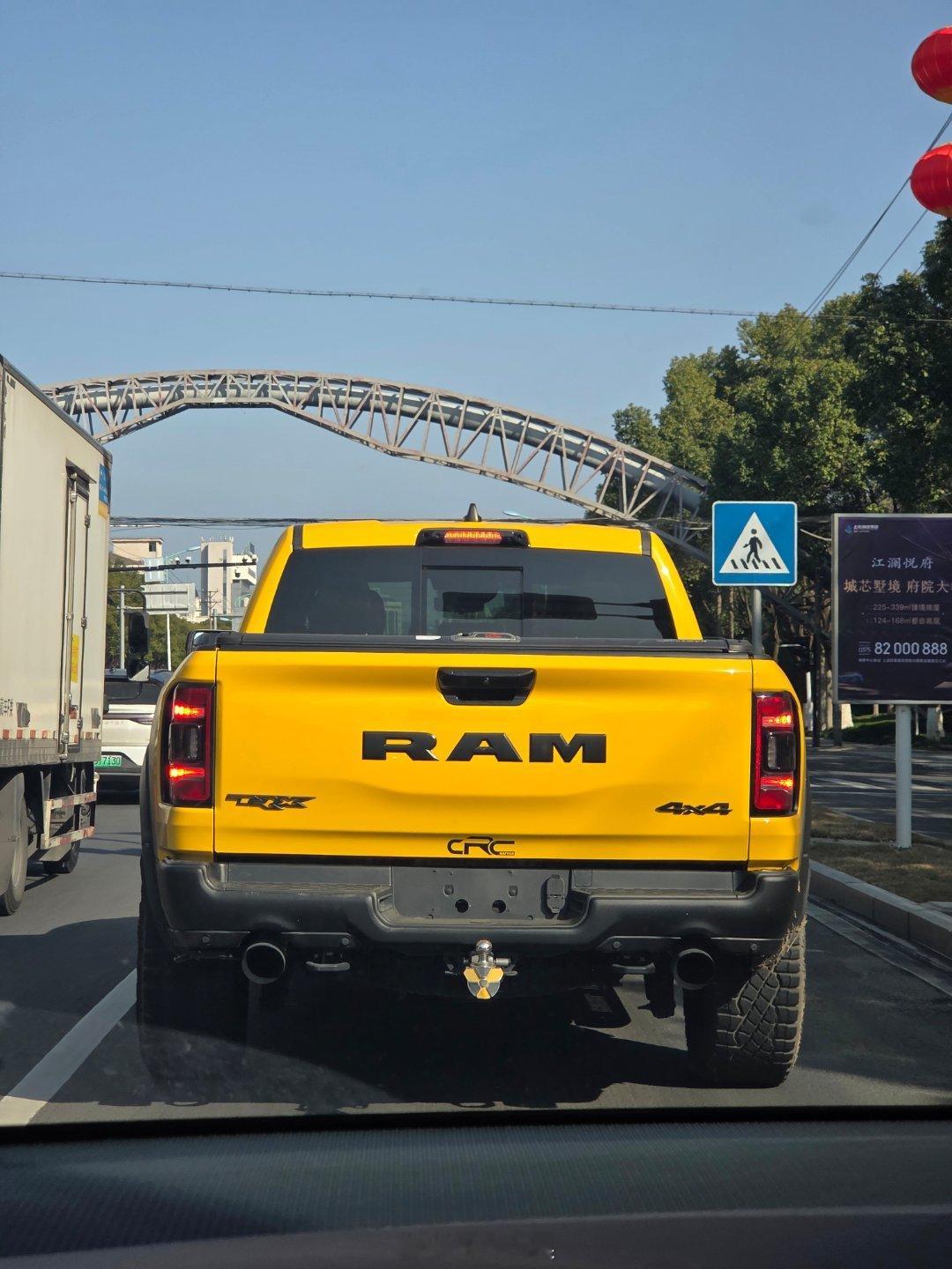 这几天回乡的老板有点多