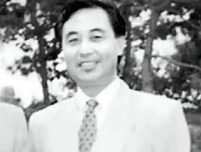 前驻日武官王庆简，潜伏日本整整20年，是我军潜伏最久、危害极大的叛徒之一。多年间