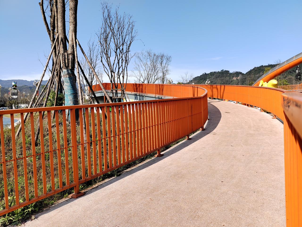 2026年春节前夕，光大银行年终奖事件引发舆情风波，暴露了银行在薪酬管理与人本沟