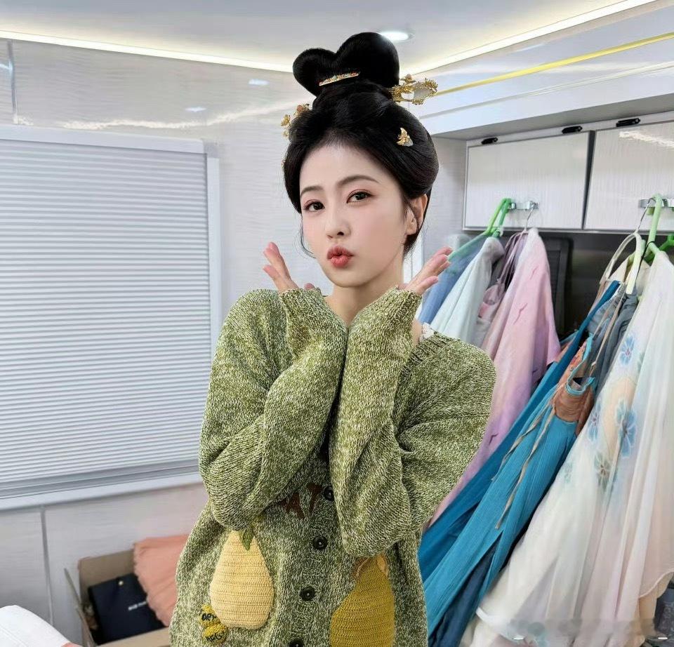 白鹿莫离今天杀青🙌🙌​​​
