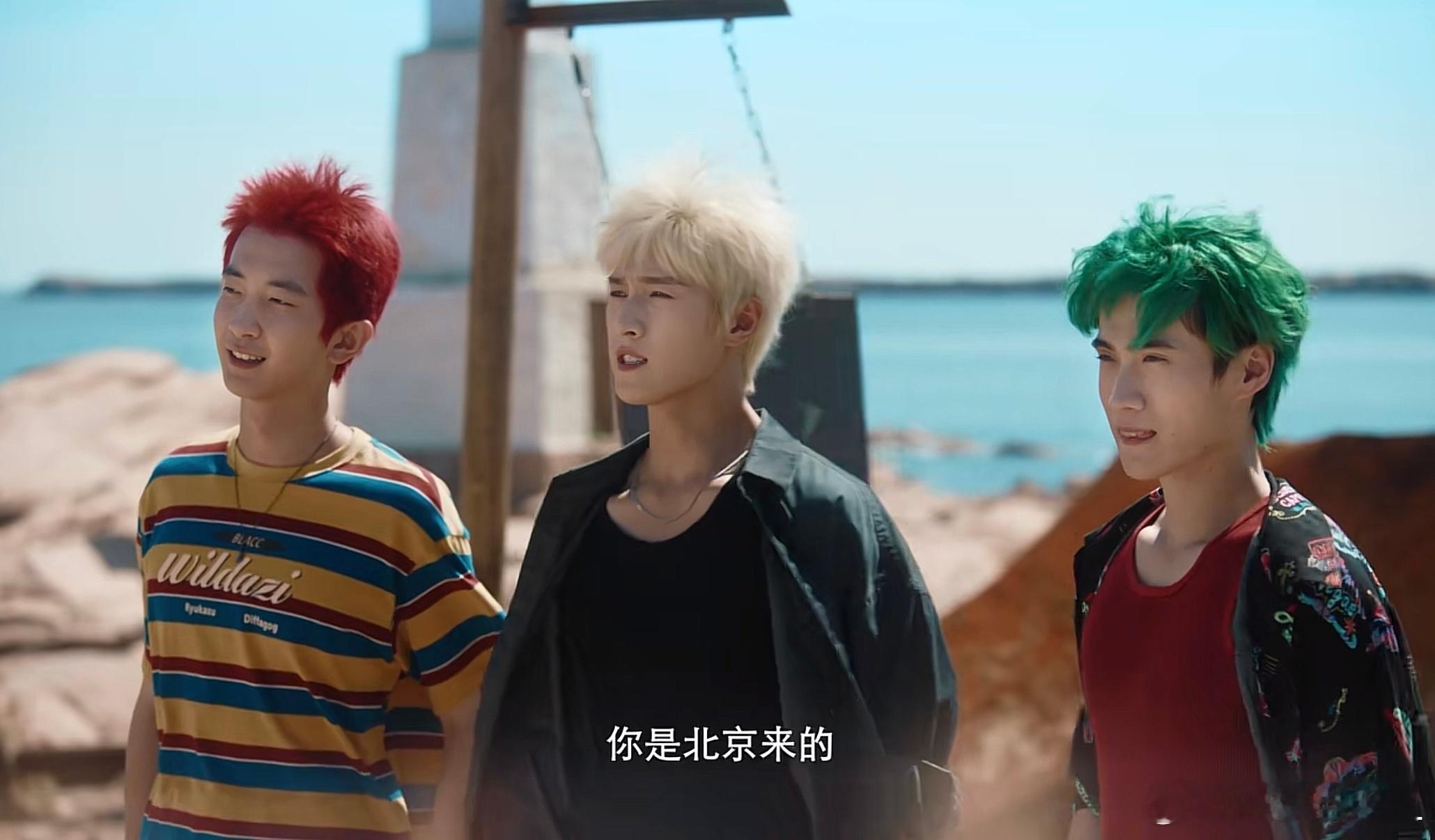 耀眼怎么集齐了红绿灯啊