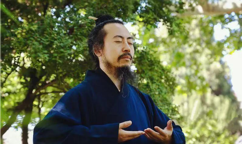 人生最厉害的武器不是杀伐果断，也不是冷漠无情，而是一个字忍。就是不管你这个人的能