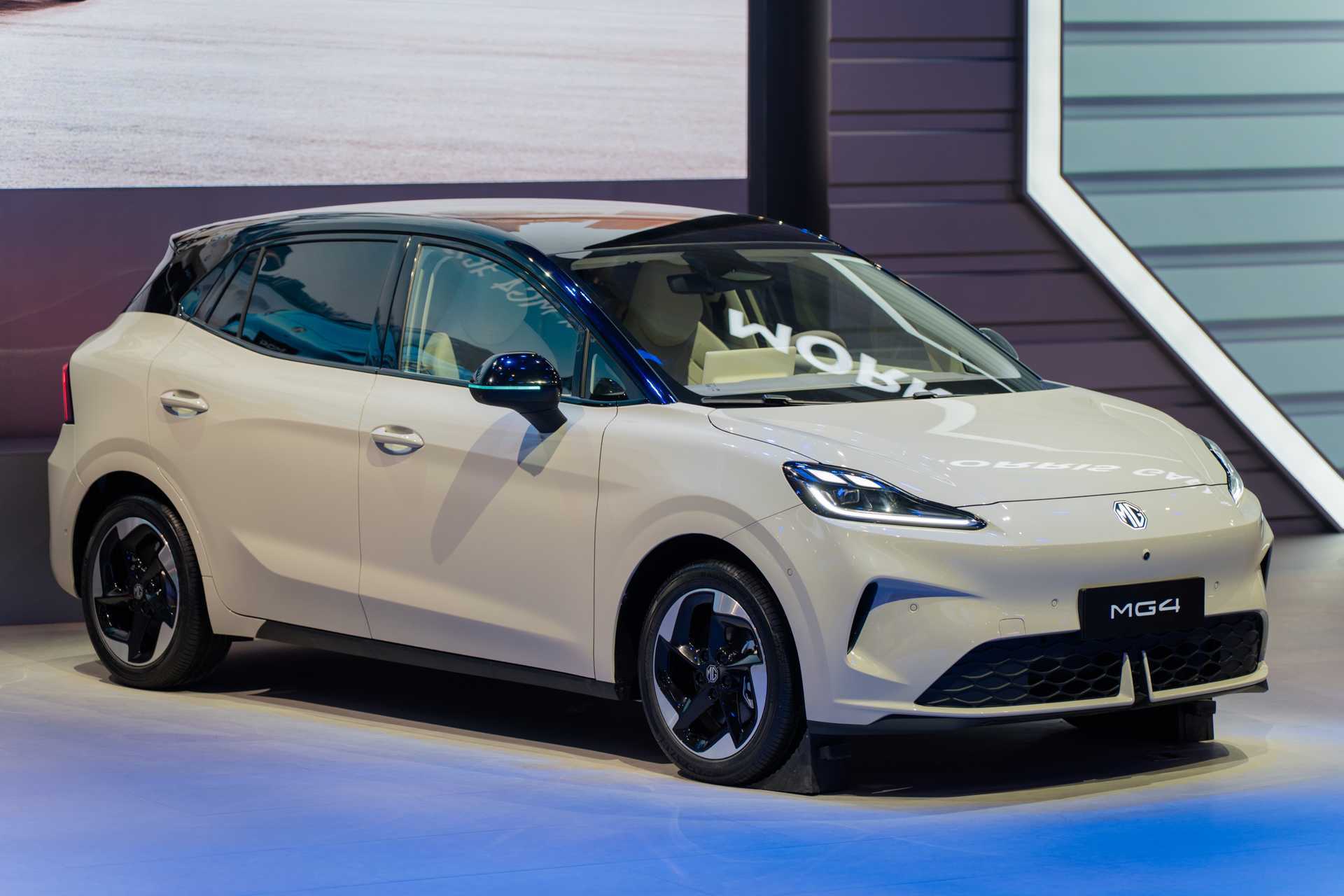 6.58万起的纯电两厢，现在已经卷到这种程度了吗？437km续航起步、530km