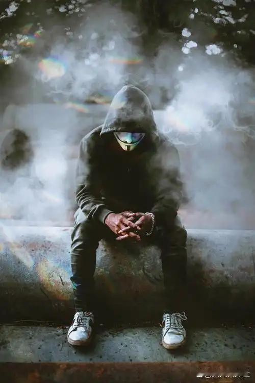 想被男人宠上天？先喂饱他的情绪价值！很多女人以为，被男人宠爱要靠漂亮的外表