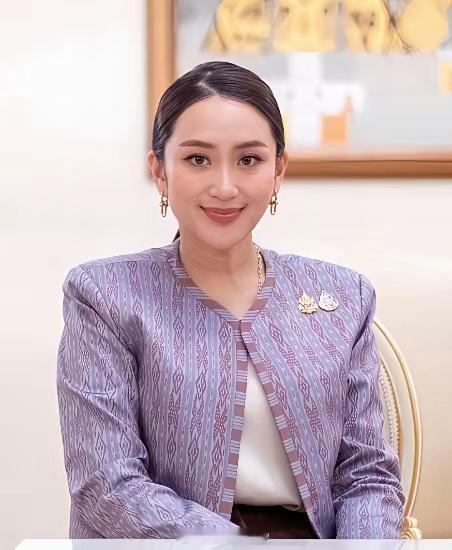 洪森的“录音刀”：从佩通坦到泰国政要，还有多少把柄？洪森公开承认：不仅录了佩通坦