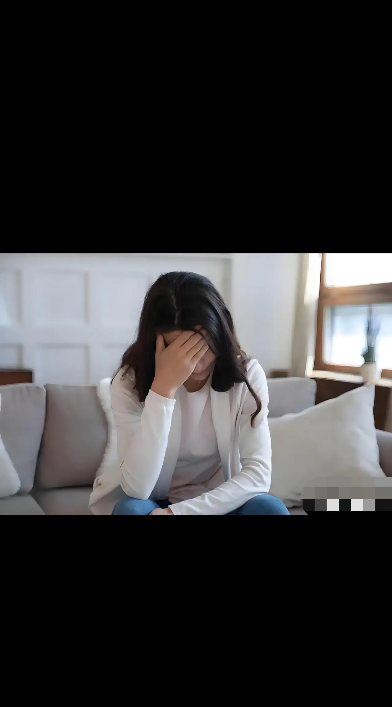 “没人性！”江苏南京，女子父亲患恶性肿瘤，她请事假陪护，2个月后父亲病危，她再向