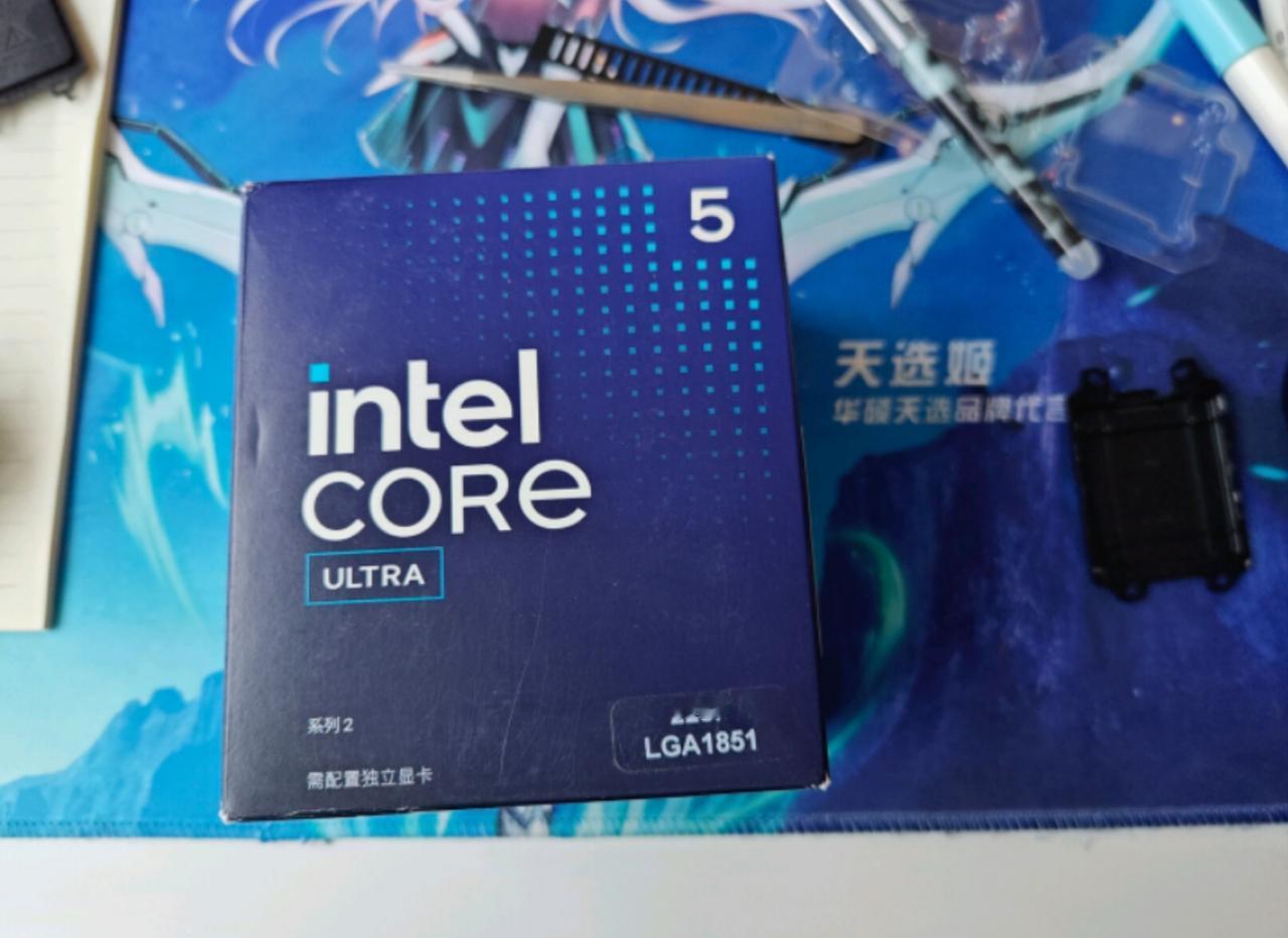 扛不住了？？intel又有一颗冷门CPU，降价清库存到1000档！[笑着哭]目前9