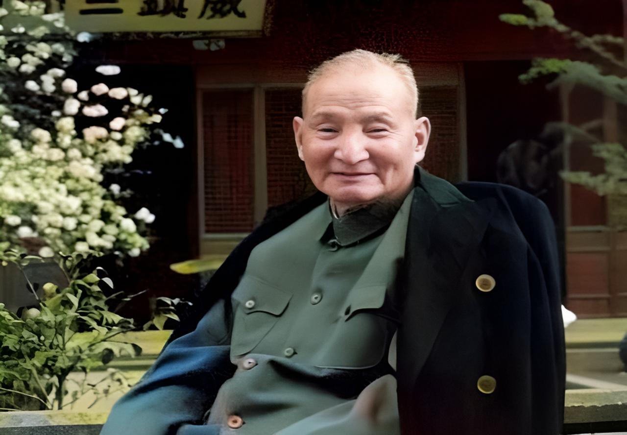 1990年春节前，已经85岁高龄的陈云在杭州休养。半退休状态的他当时仍担任中顾委
