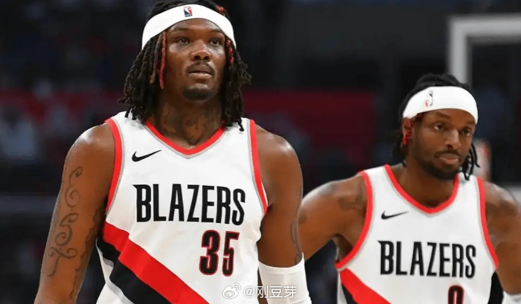 杨瀚森天降喜讯啊！据美记BrettSiegel报道，随着赛季中期交易截止日临近