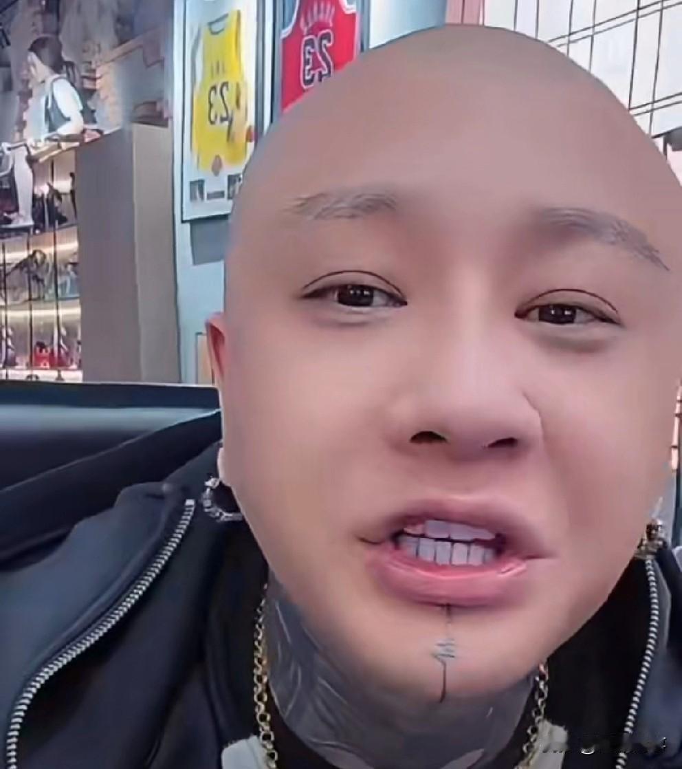 d音、ks封禁大批主播，方丈停播因祸得福。方丈自嘲总与粉丝