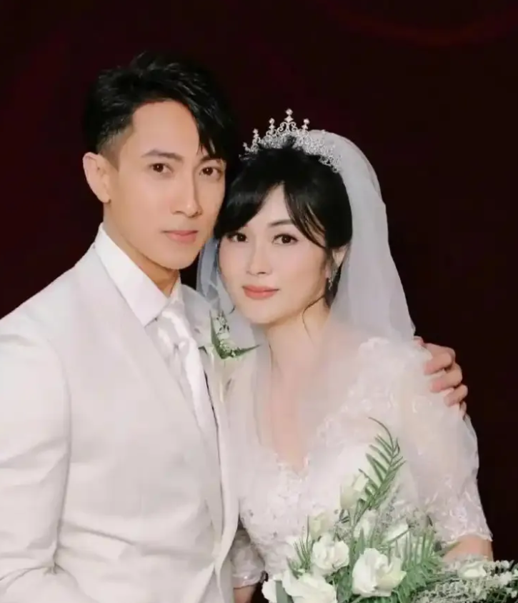 吴尊冲上热搜！