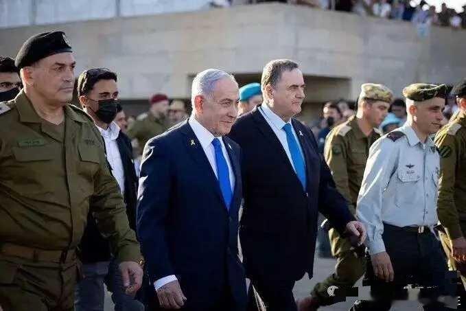 目前，哈马斯还没有缴械投降，可以这么说：特朗普的中东和平计划彻底失败了。以色列高