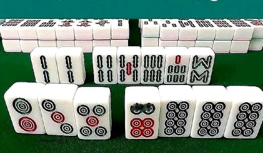 拆个56饼，你的8饼就没了？打麻将时，手里有23饼和56饼，很多人会觉得拆哪