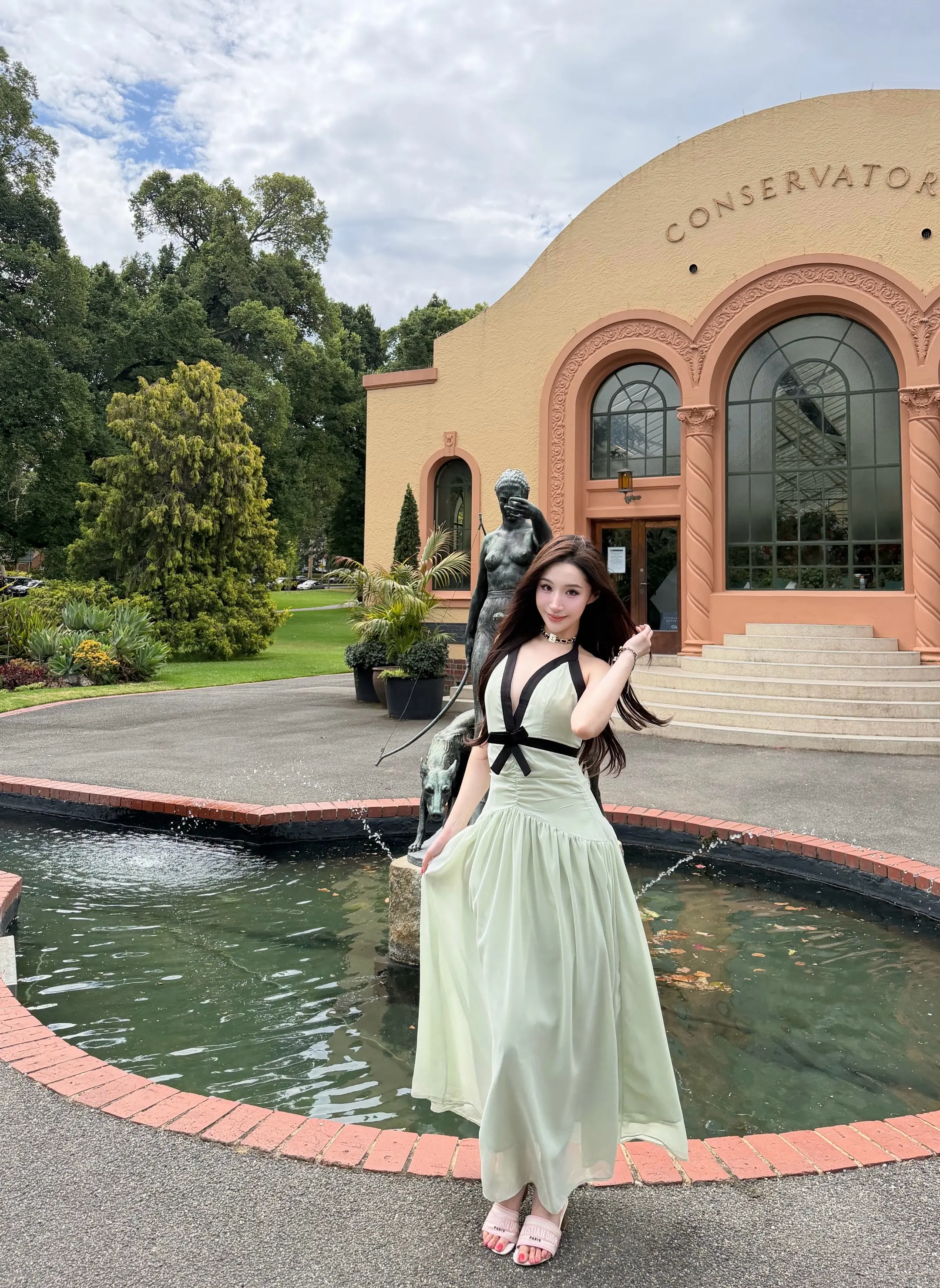 ‧₊˚⋆♡天气好就散散步。