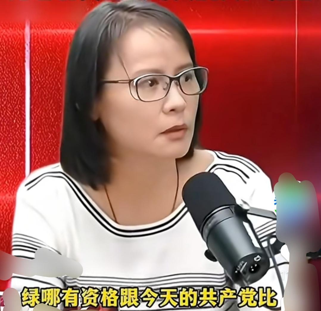 台北政坛最近又被“引爆”了，这回点火的不是哪位政治大佬，而是一所中学的语文老师。