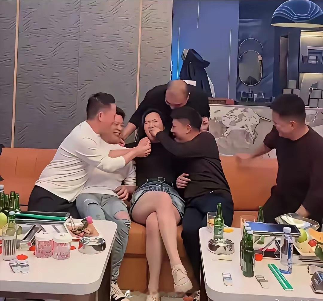 这几个玩的也太开了吧？