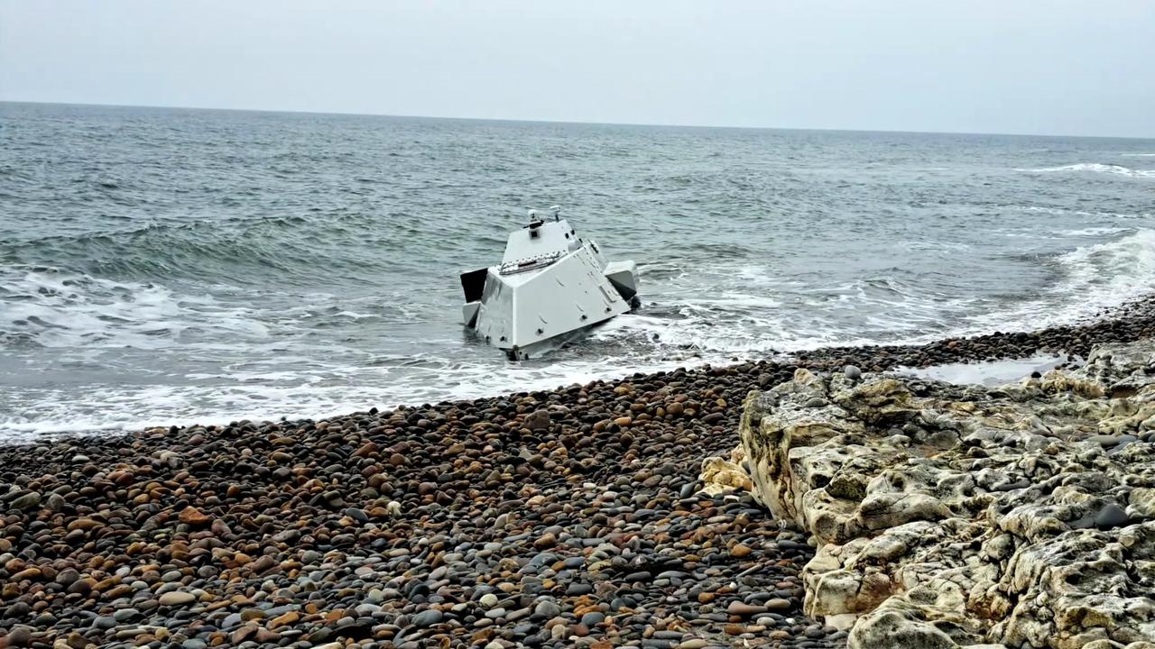 美国SierraNevada公司为美国海军研制的AEGIR-W大型隐身无人艇在