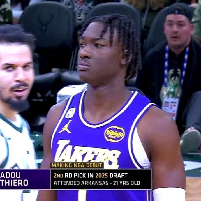 湖人新秀轮换，球迷都快看不下去了。说真的，克内克特有点对不住给他的机会。场均