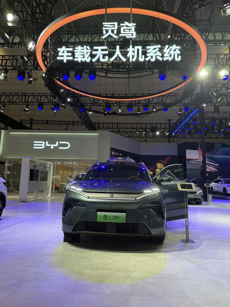 比亚迪董事长王传福‌：中国新能源汽车在技术和产品上已‌领先全球3–5年‌，并