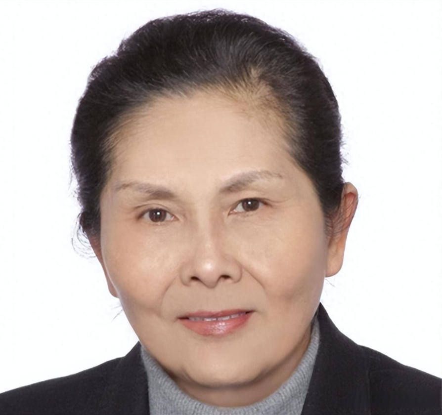 我国顶尖半导体教授李爱珍，申请中科院院士被淘汰，不料2007年，她竟然摇身一变成