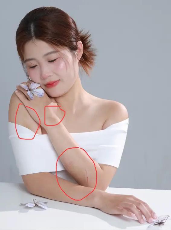 “余生为你而来，初为人妻，请多多关照！”果然太谦卑了，原来河北家暴受害女遭受的痛