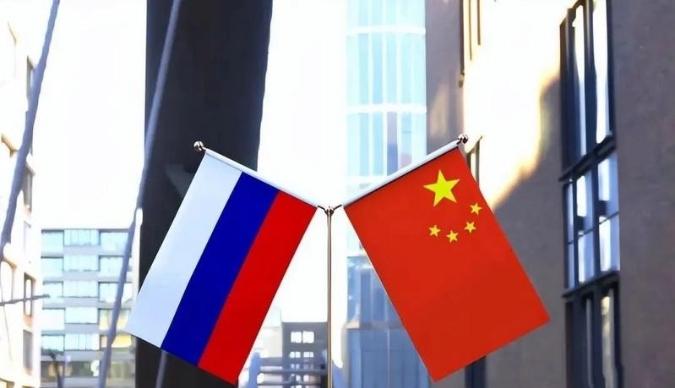 俄罗斯主动向中国伸手了！2026年9月28日，俄罗斯卫星通讯社曝出消息，俄罗斯政