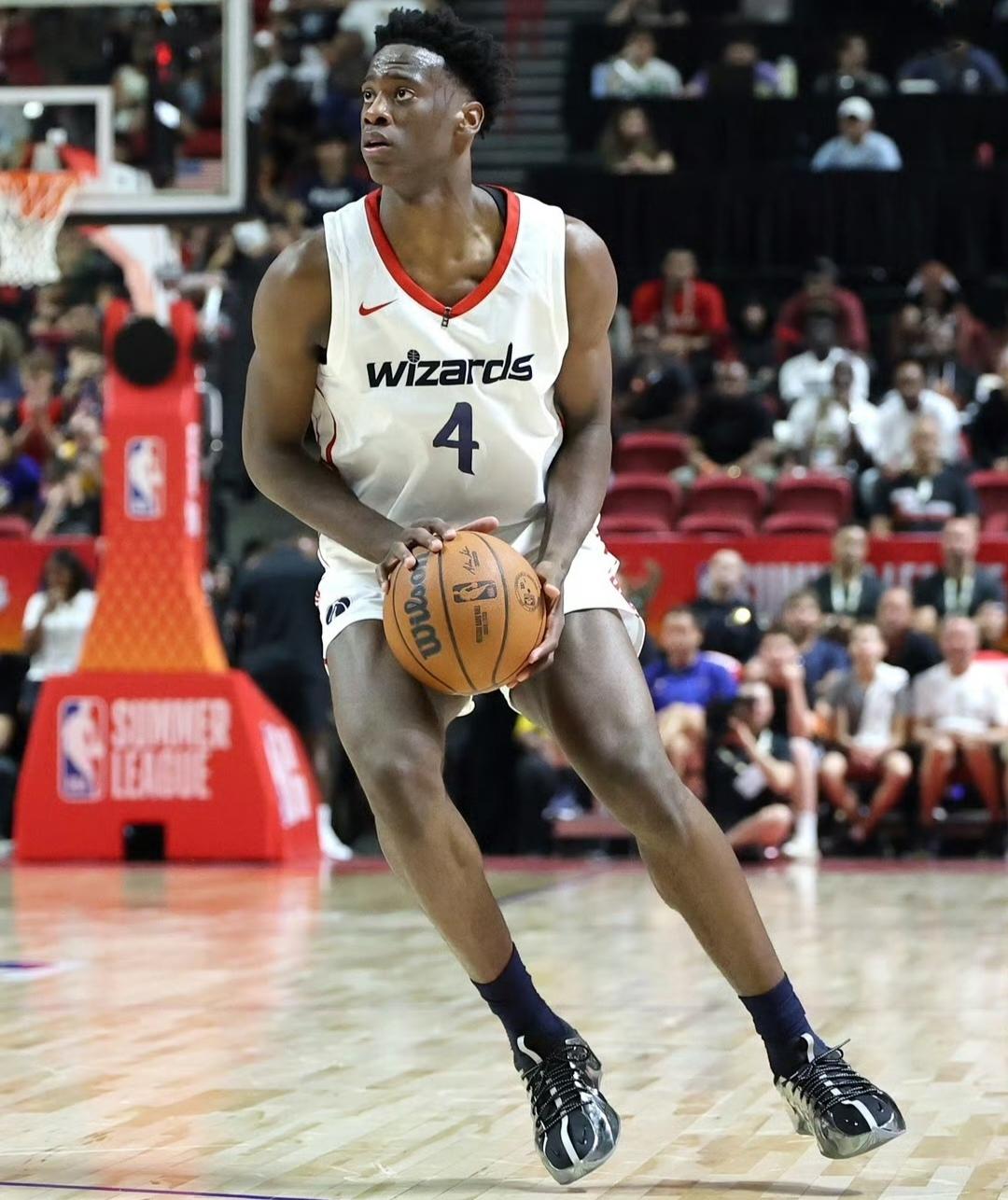 太狂了！打了2场就要最佳防守一阵NBA夏联正在火热进行，不得不否认这届新生卧虎
