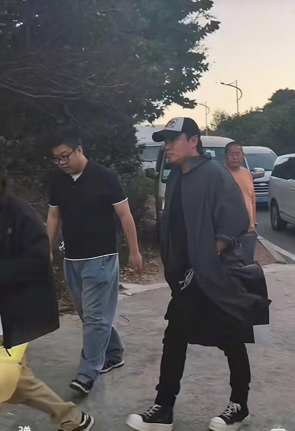 陈🐶探班日天新剧海岛日志