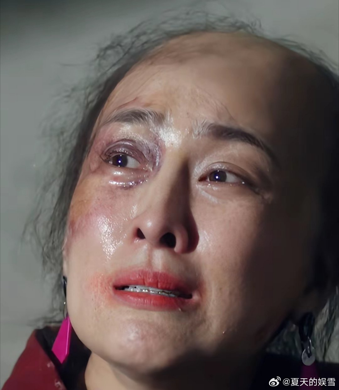 朋友说，马苏怎么接这种丑角色？我说，有人找她拍戏就不错了。说白了，不是她演技不行