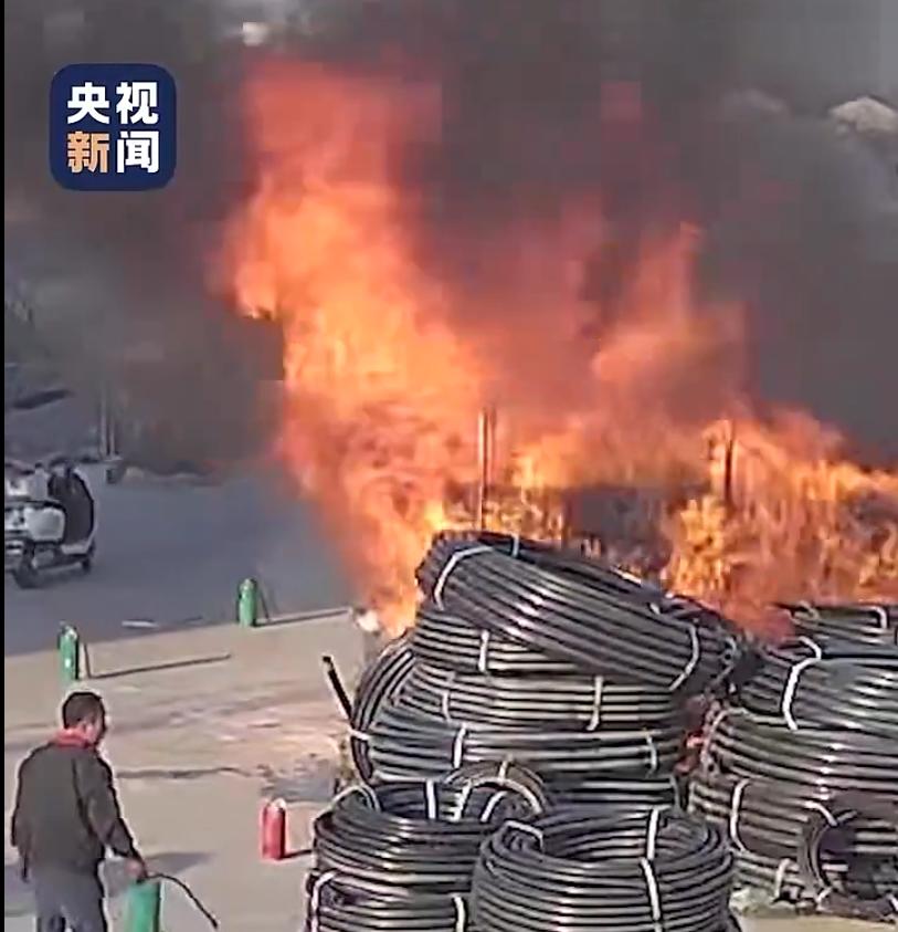 一根烟头引发的火灾，造成212万损失。 5月8日，在浙江温州乐清蒲岐镇发生了
