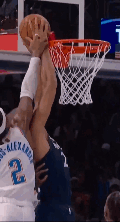 亚历山大“封盖”戈贝尔，还差一只大手。SGA历史记录还在继续，今晚刚好20分[