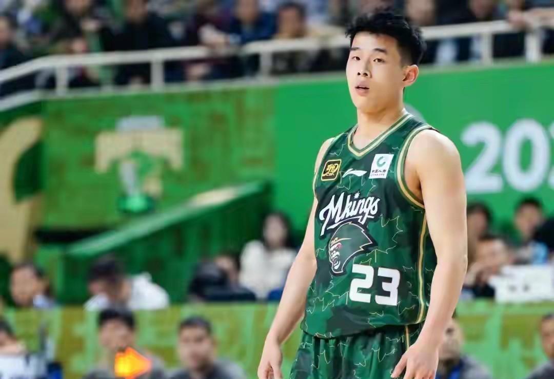 林葳从CBA到NCAA，是好选择吗？说实话，只能说比在CBA原地踏步强！美国大学