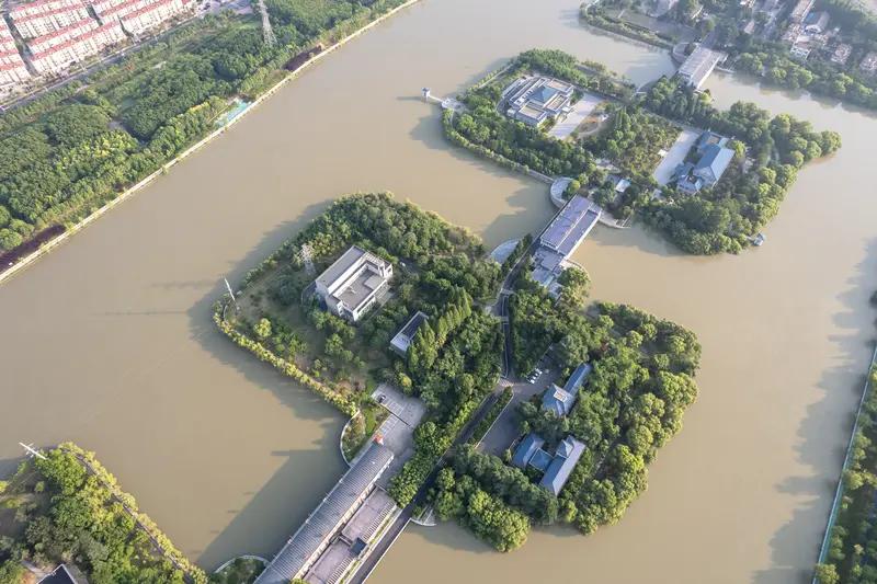 运河千秋韵一馆藏古今见证世界古运河之最—坐落扬州中国大运河博物馆暮春