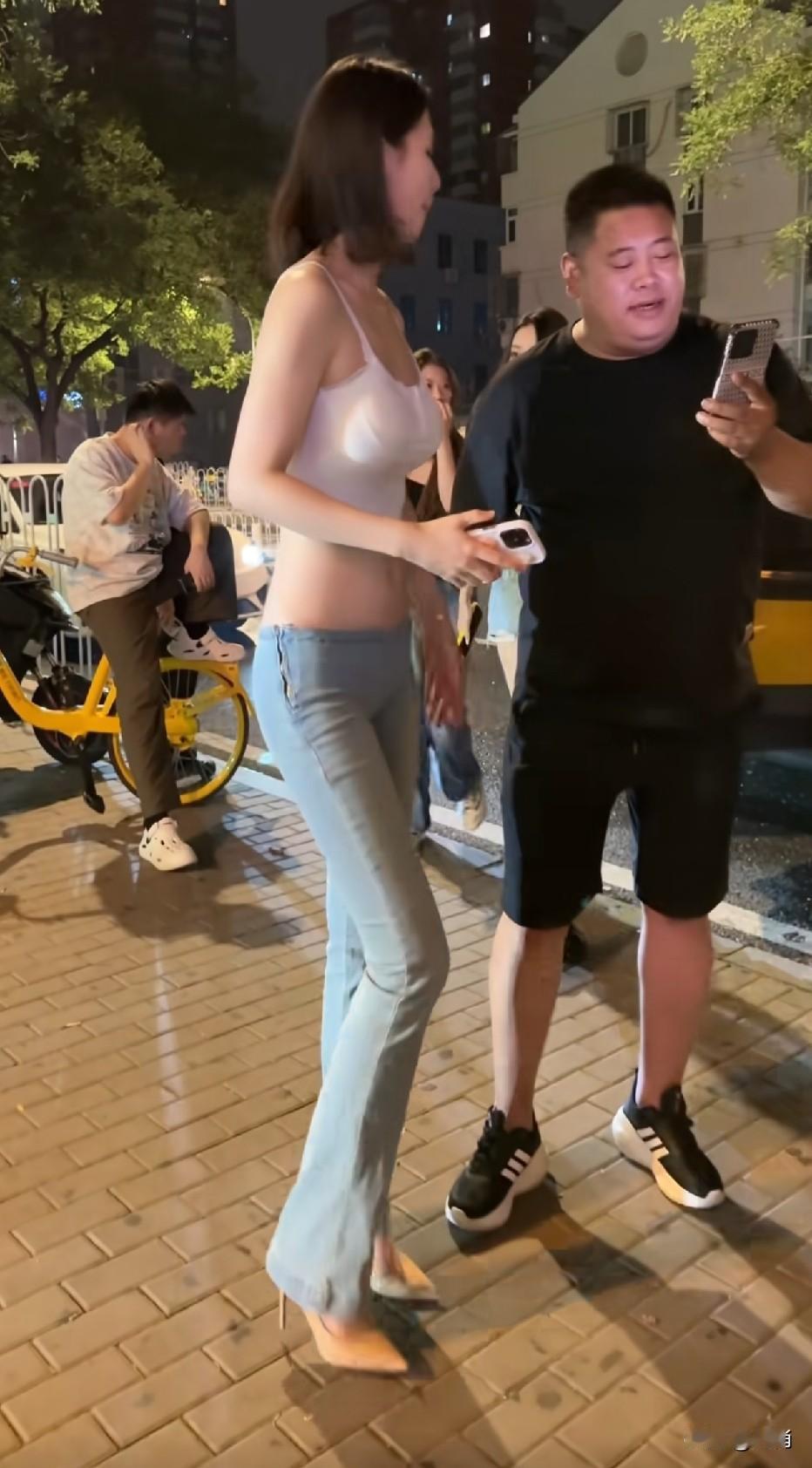 全是中介，基本上两年换一批