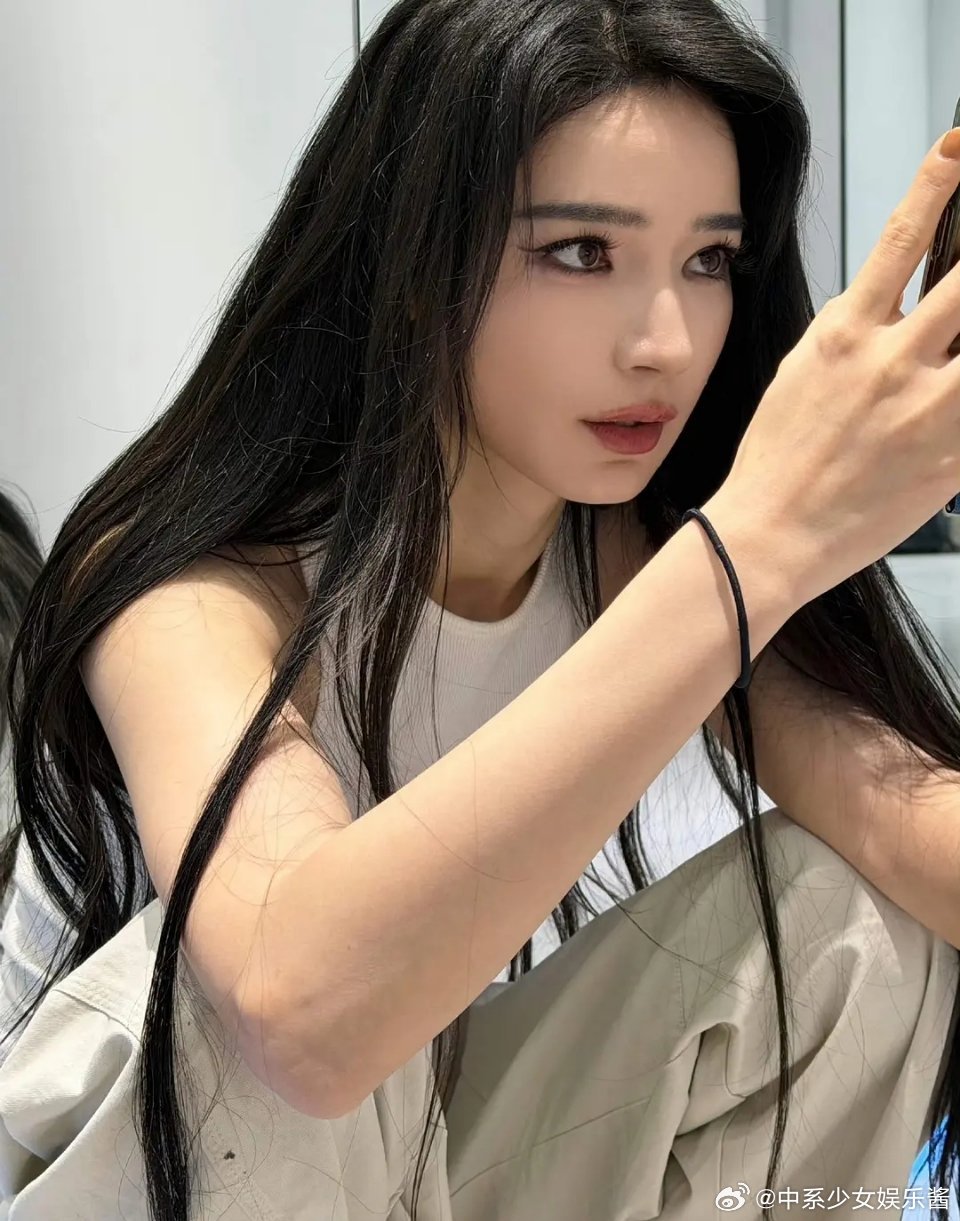 代斯在浪姐里是不是用力过猛了，只会瞪眼