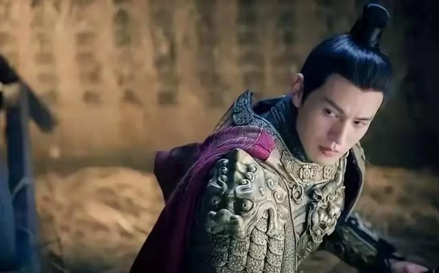 李世民经常冲锋陷阵，他为什么死不了？不是因为他命大，而是身边层层防护太严实，敌人