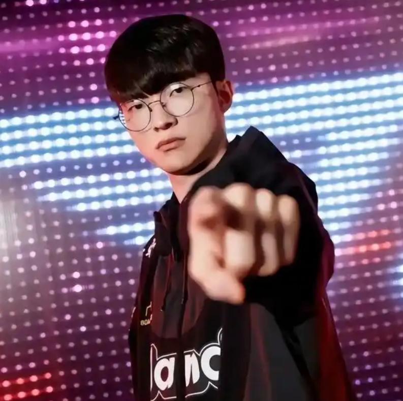 想不明白，Oner就是练个英雄，也把LPL给虐了，确实让人有点失望。在