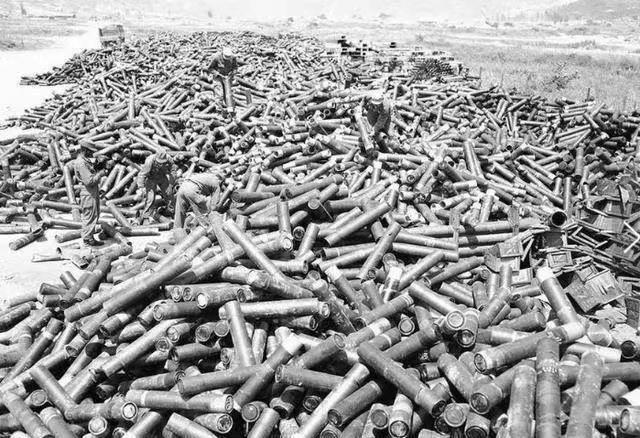 看哭了，仿佛身体里的血液都在共鸣，因为外公参加过上甘岭战役！图为铁原阻击