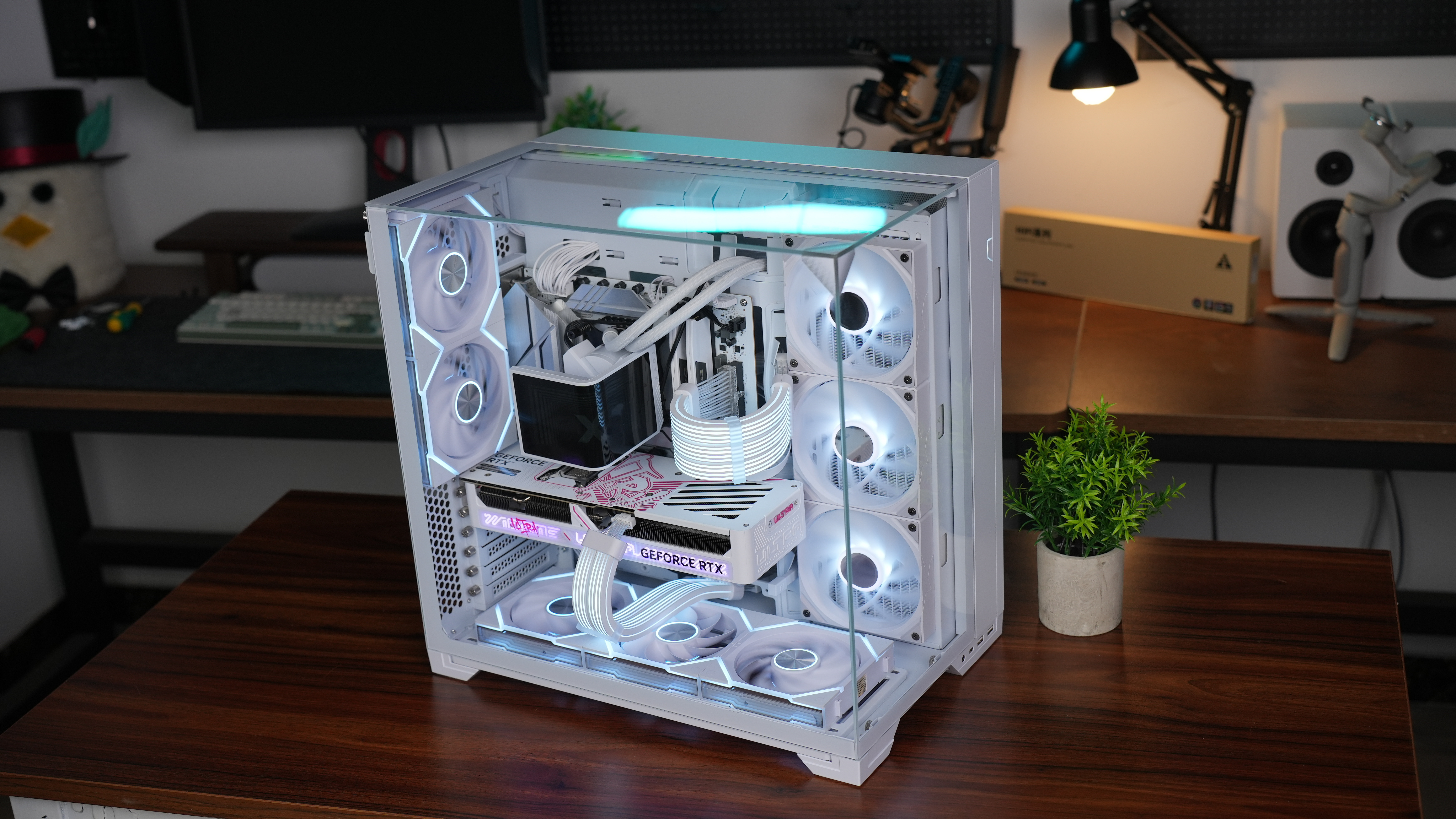 联力这个新的隐流水冷挺帅的​​​
