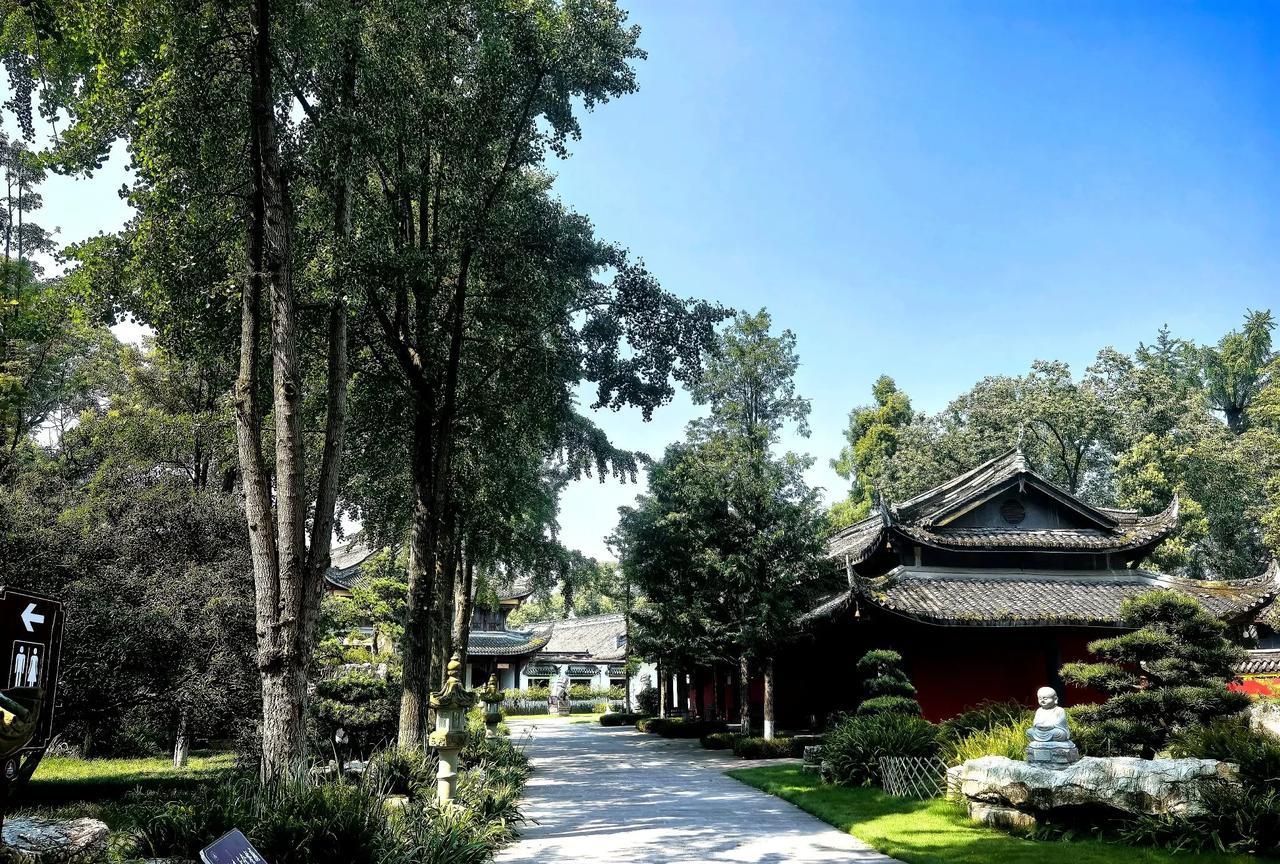 河南少林寺方丈释永信被抓，不是告诉我们不要信佛，不要向善，不要相信因果。恰恰告