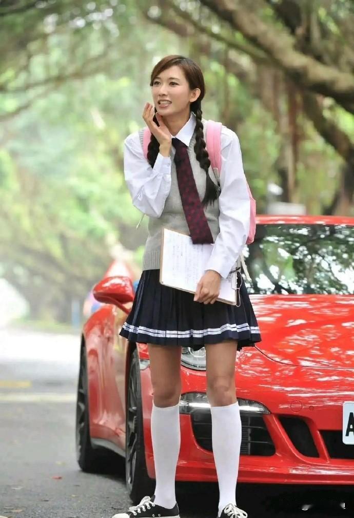 52岁的林志玲再演高中生？说实话，我也觉得怪怪的！你想啊，高中生都是十七八岁的青