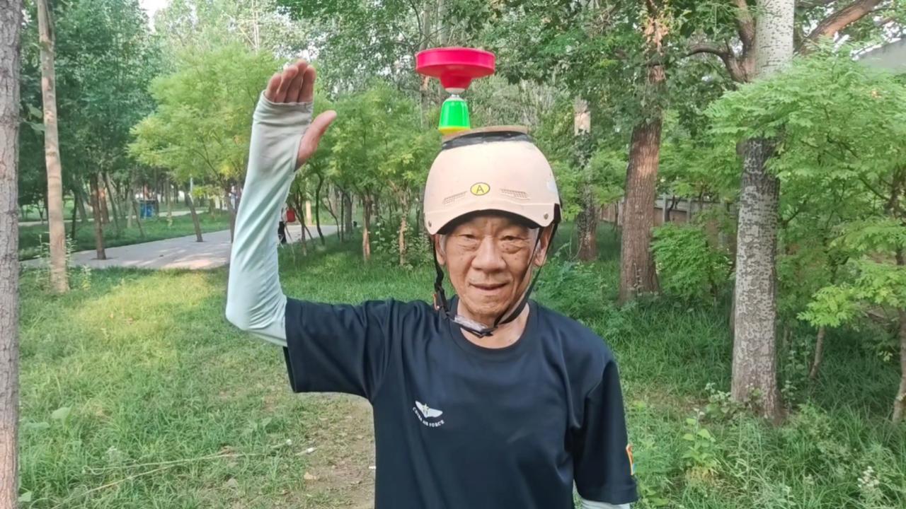 多机位拍摄捕捉玩耍空竹的特技镜头！