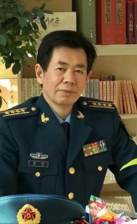 中国著名军事专家戴旭说：我们现在面对外部的各种挑衅，如果再不采用伟人毛主席对外敌