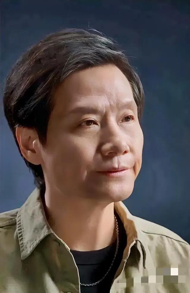 一觉起来，喜欢雷军的和不喜欢雷军的都沉默了，还以为他会沉寂一段时间，再次复出