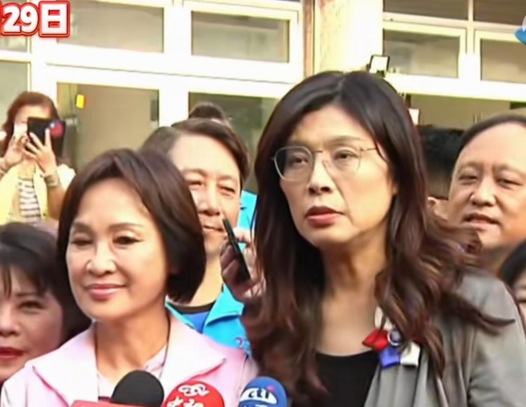 柯志恩是真的实力太弱了，民进党在高雄市的邱议莹、赖瑞雄、许智杰、林岱桦四个候选人