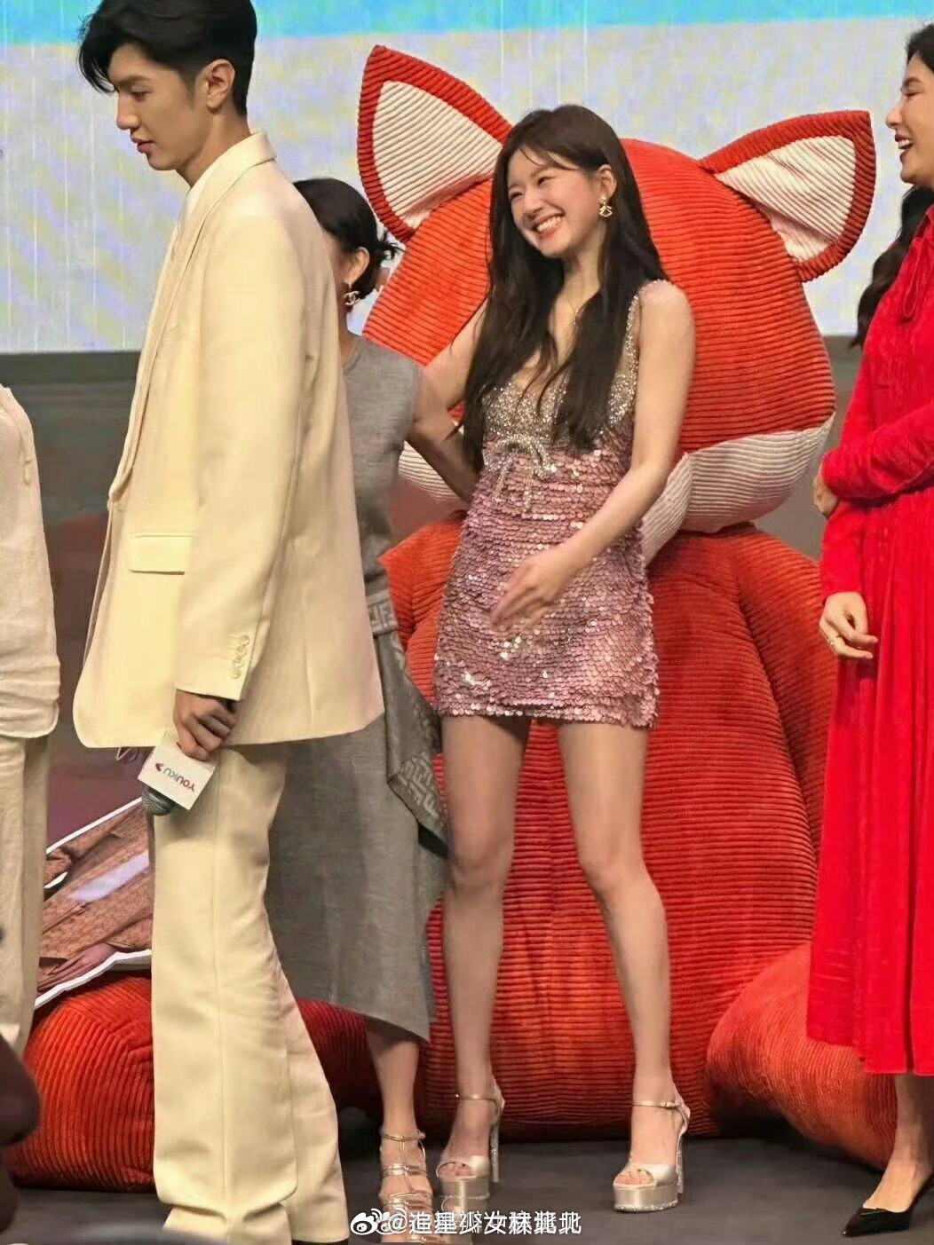 她这张脸内娱有代餐吗？