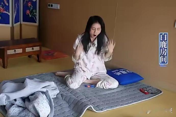 白鹿和ab的素颜照片，两位谁才是你心里的素颜女神？​​​