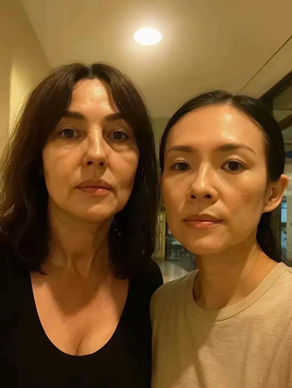 这么真实的照片也往外发，章子怡没打算再找一个吗？照片中的章子怡脸色蜡黄，皱纹也若