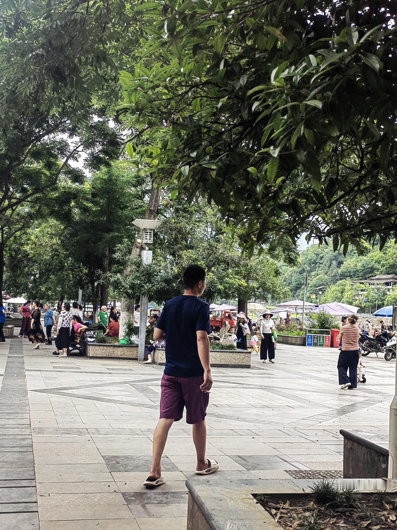 你有没有发现男人一旦和原配离了婚那些外面的“三姐”“四姐”一下子就都不见了
