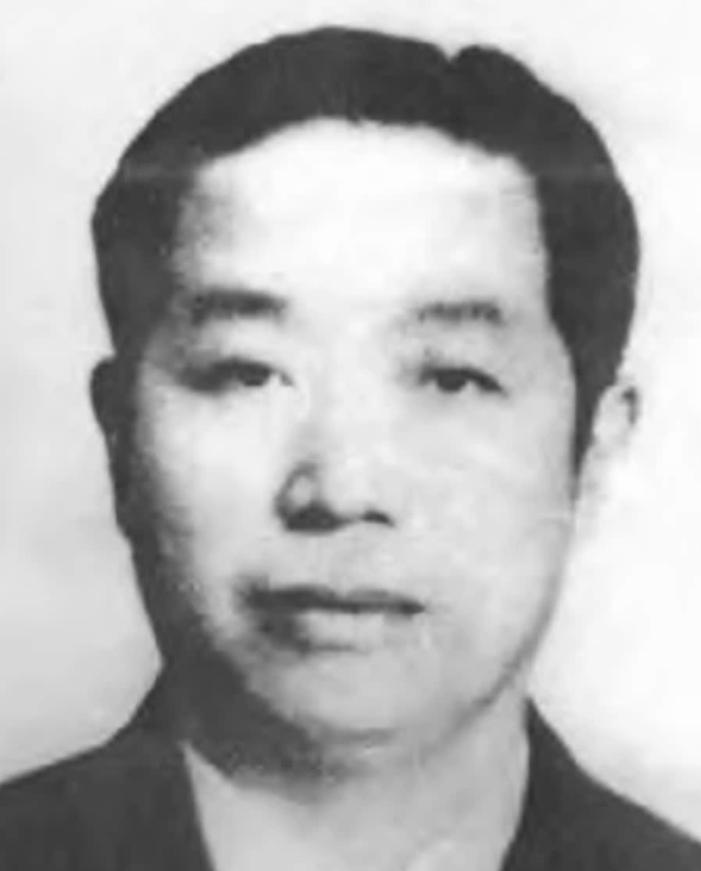 华克之是1935年南京刺蒋行动的组织者，行动失败后遭到国民党重金通缉。193